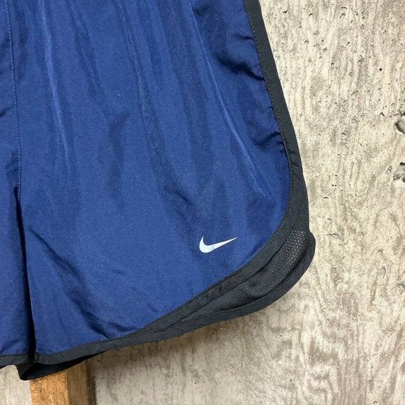 Nike Dri-FIT Women’s Athletic Running Shorts Blue Black Size M Breathable - Picture 2 of 5